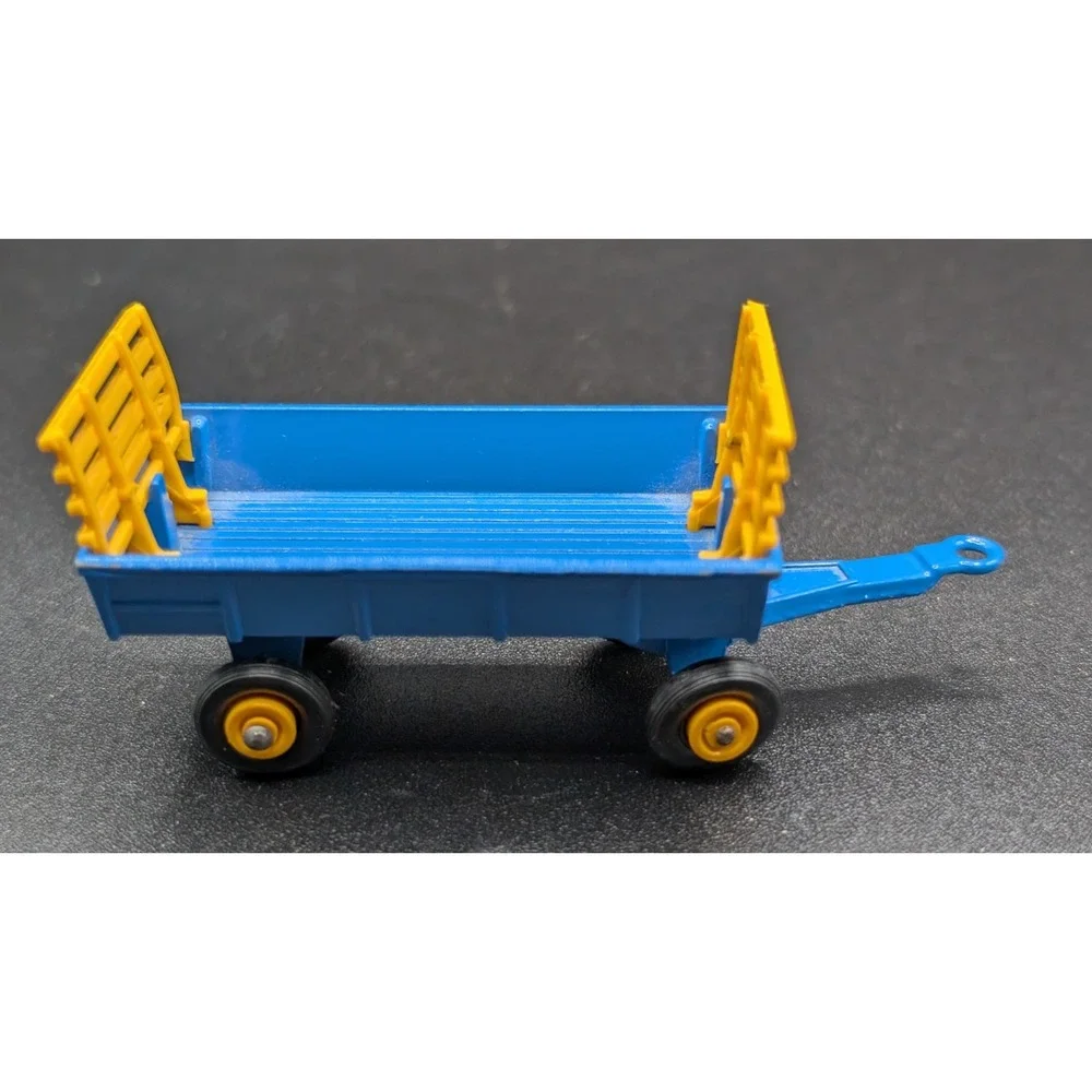 Vintage 1967 Matchbox No #40 Farm Hay Trailer with Original Box - Damaged Box